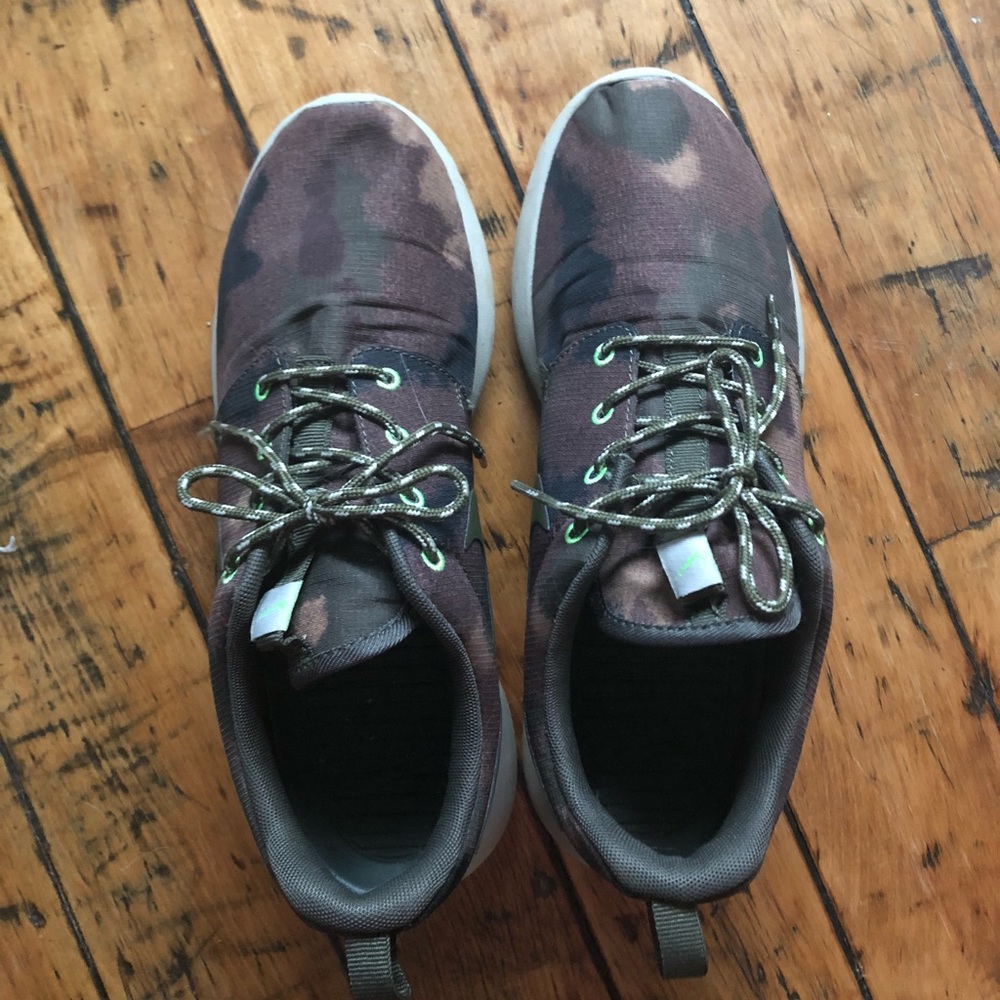 Rare Nike Roshe Run